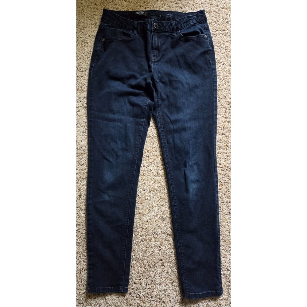 Simply Vera Wang Women's Size 6 Dark Blue Denim Skinny Jeans Mid Rise